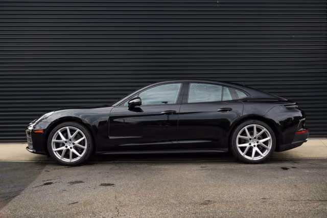 2026 Porsche Panamera Base - Photo 10