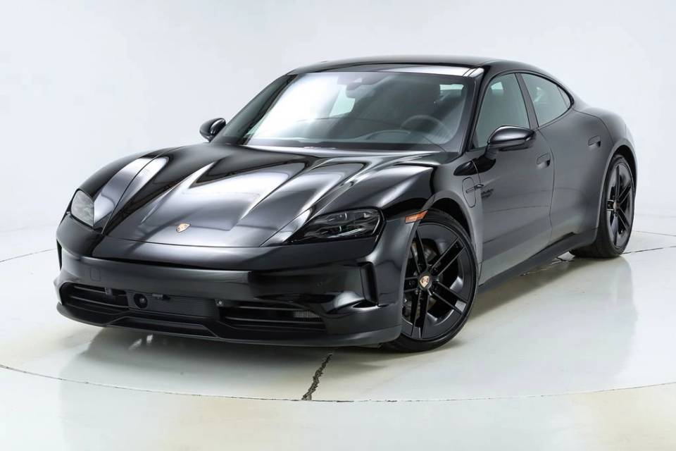 2025 Porsche Taycan Base