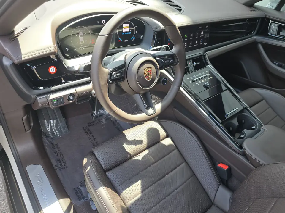 2025 Porsche Panamera Base - Photo 31