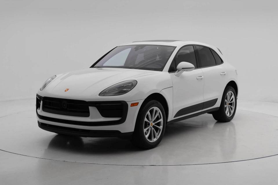 2024 Porsche Macan Base