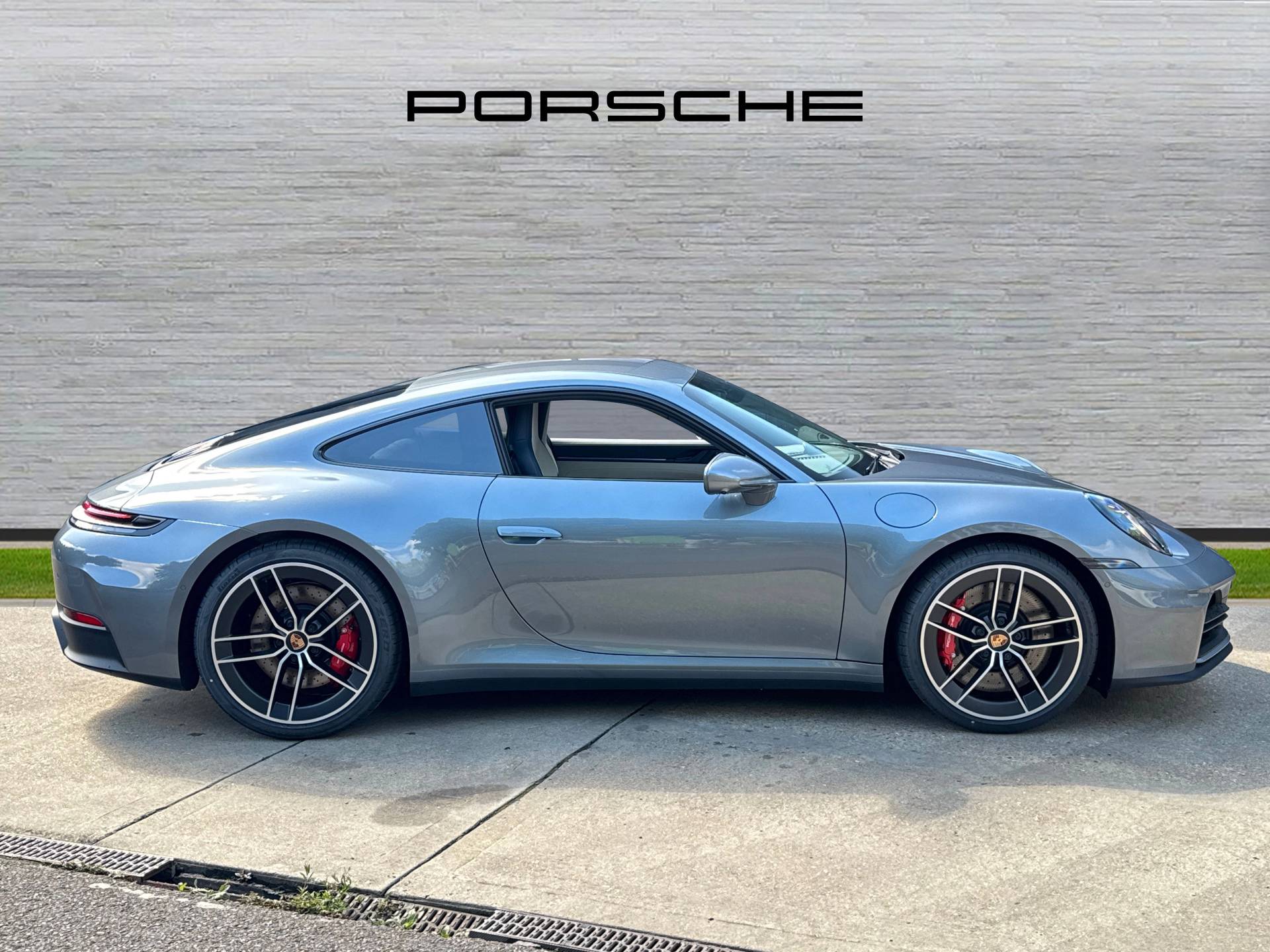911 Carrera S, photo 2 of 30