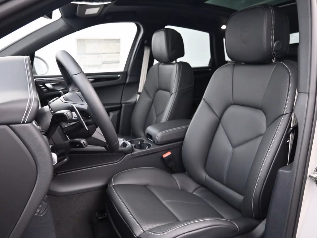 2026 Porsche Macan Base - Photo 36