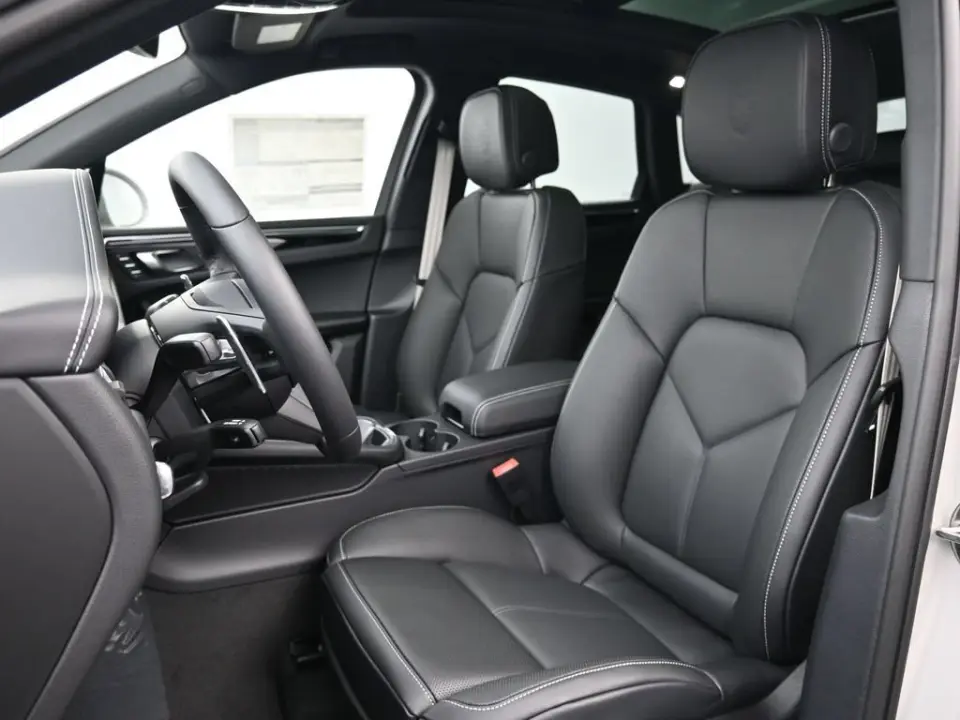 2026 Porsche Macan Base - Photo 39