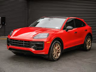 2025 Porsche Cayenne GTS's photo