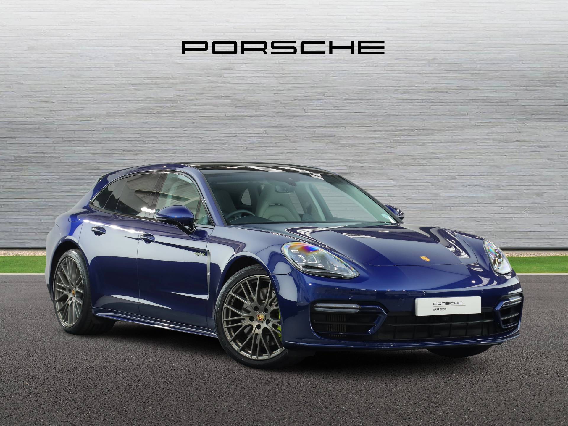 Panamera 4 E-Hybrid Sport Turismo, photo 1 of 28