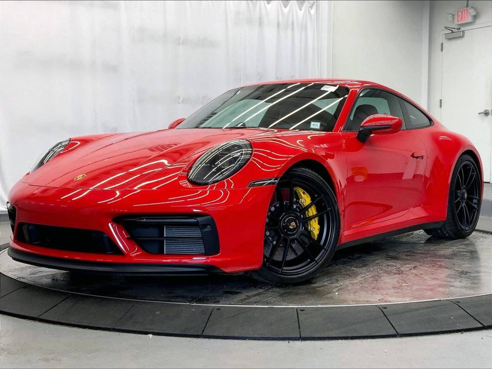 2024 Porsche 911 GTS
