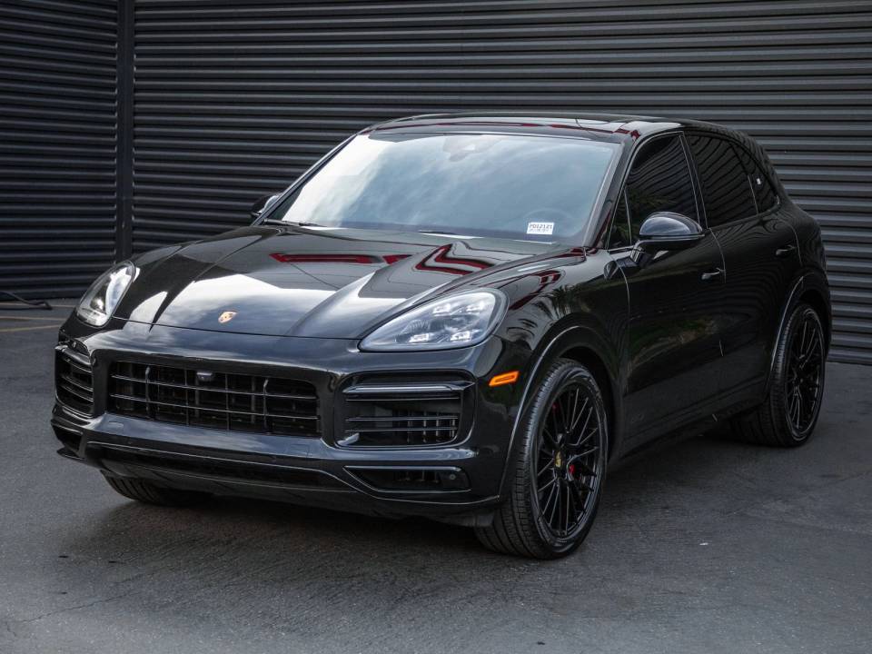 2023 Porsche Cayenne GTS