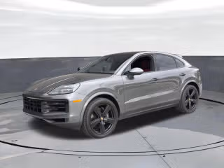 2025 Porsche Cayenne -'s photo