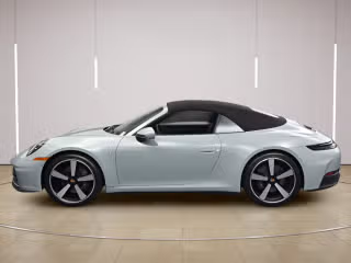 2025 Porsche 911 - Photo 9