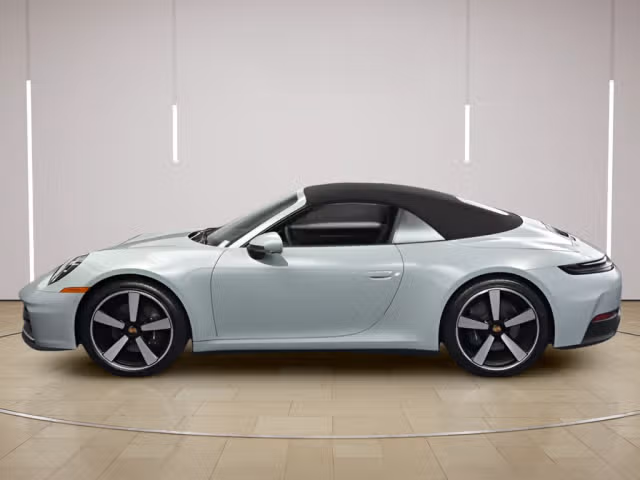 2025 Porsche 911 - Photo 10