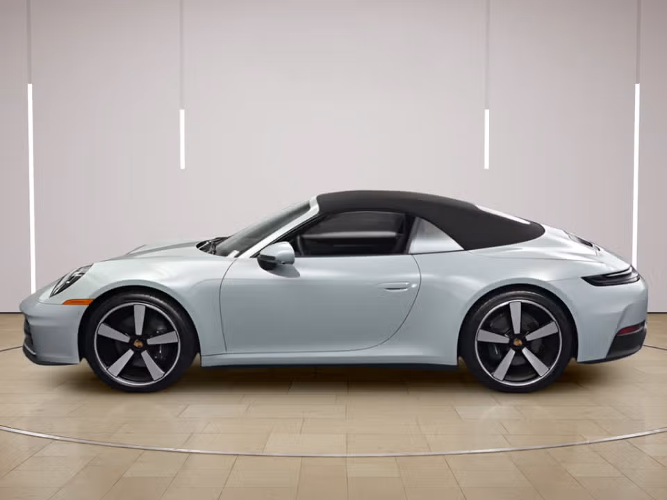 2025 Porsche 911 - Photo 11