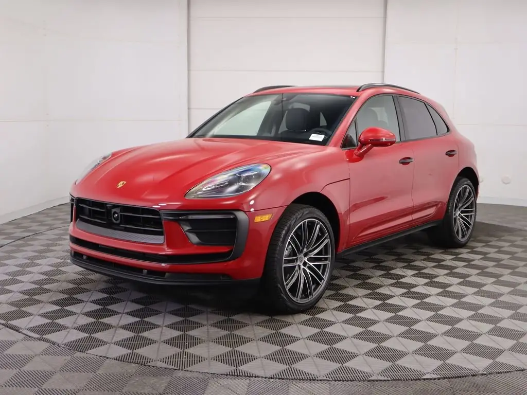 2025 Porsche Macan Base - Photo 8