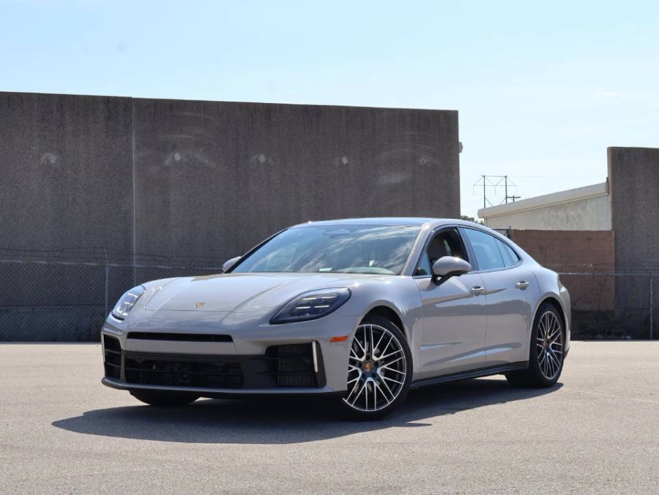 2026 Porsche Panamera