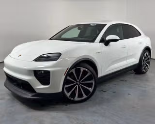 2024 Porsche Macan Macan 4 Electric's photo