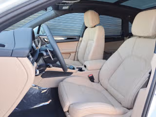 2026 Porsche Macan Base - Photo 33
