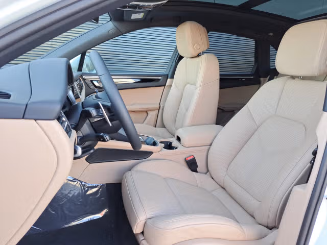 2026 Porsche Macan Base - Photo 34