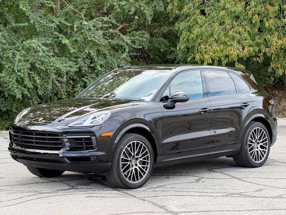 2023 Porsche Cayenne Base