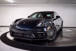 2023 Porsche Panamera 4S's photo