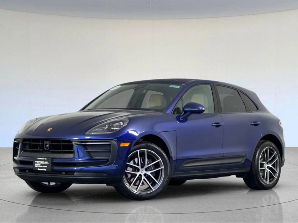 2025 Porsche Macan T