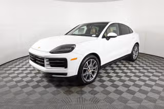 2026 Porsche Cayenne -'s photo