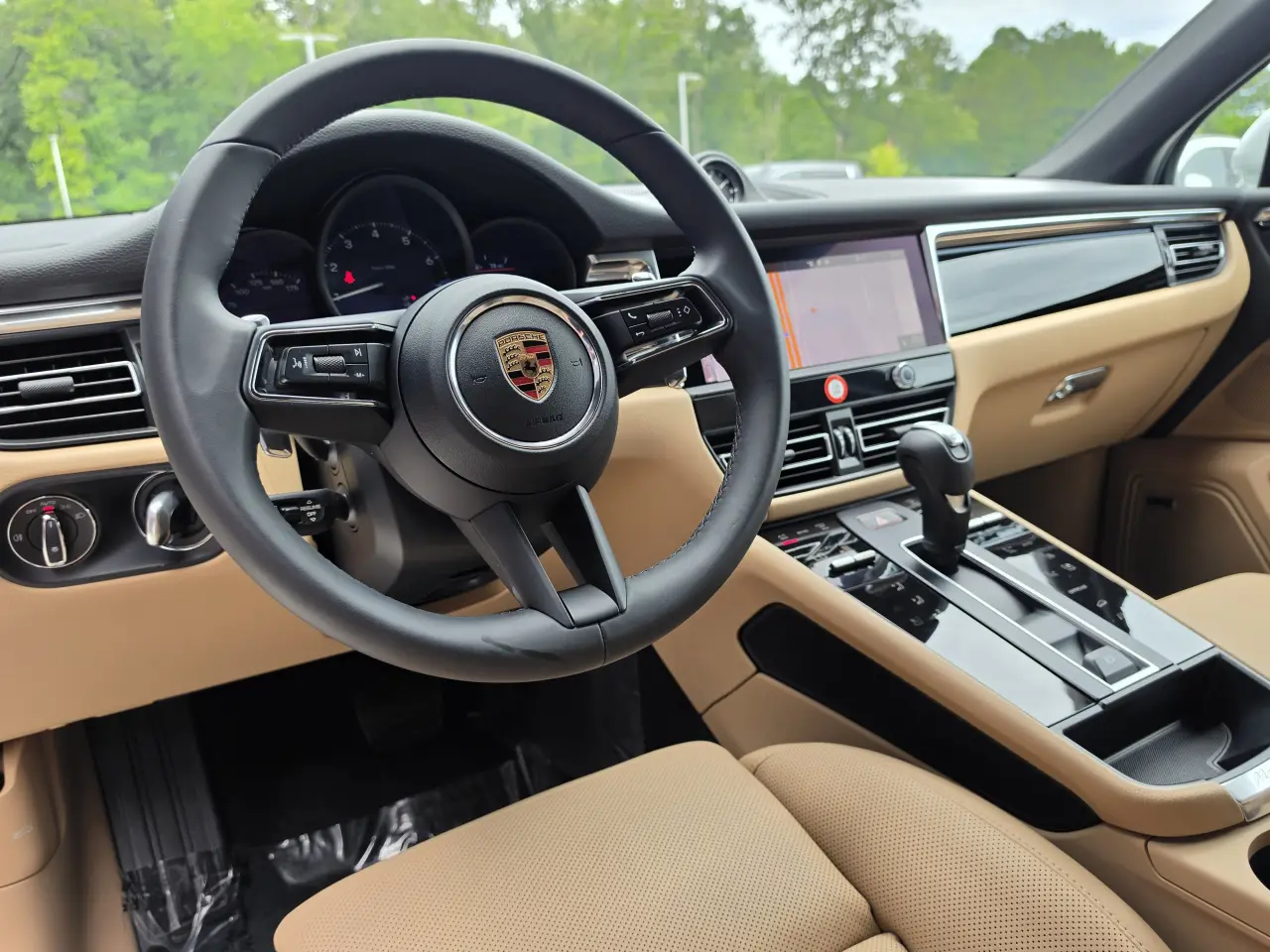 2026 Porsche Macan Base - Photo 32