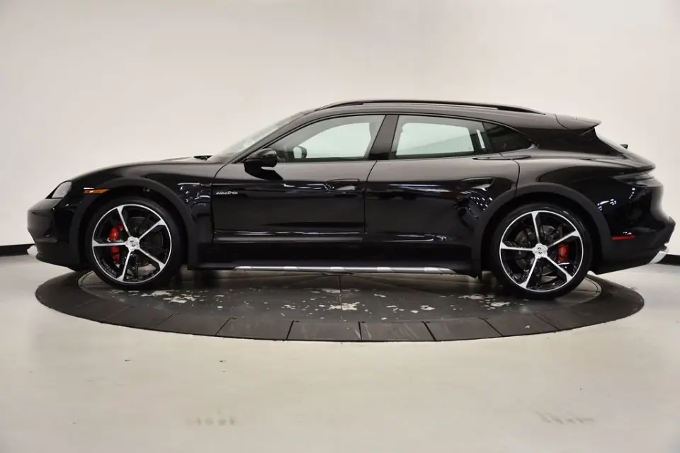 2025 Porsche Taycan S - Photo 15