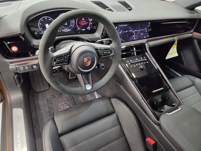 2026 Porsche Panamera Base - Photo 30