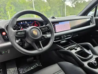 2026 Porsche Cayenne E-Hybrid - Photo 29