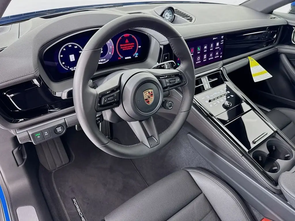 2025 Porsche Panamera Base - Photo 32