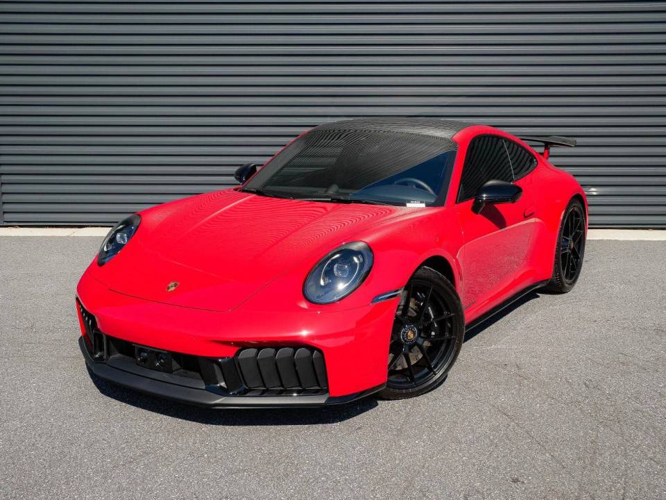 2026 Porsche 911 GTS