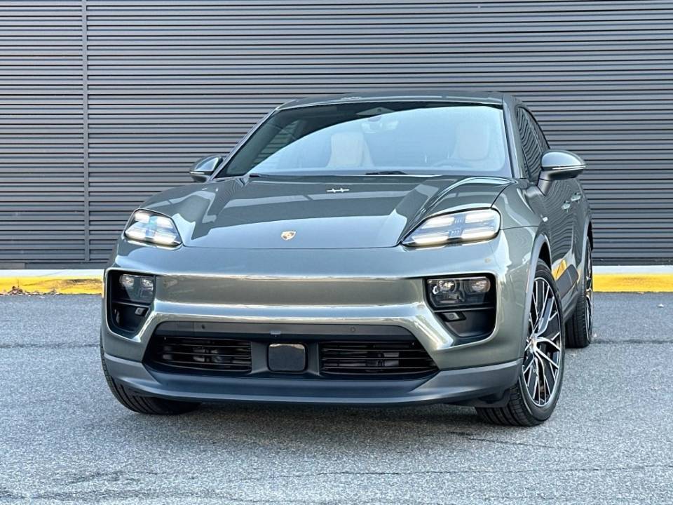 2026 Porsche Macan