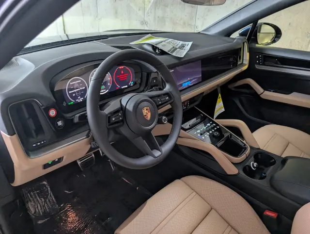 2026 Porsche Cayenne Coup E-Hybrid - Photo 30