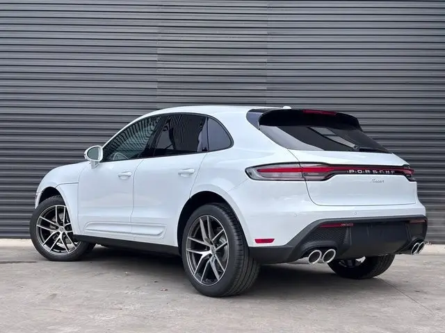 2026 Porsche Macan Base - Photo 24