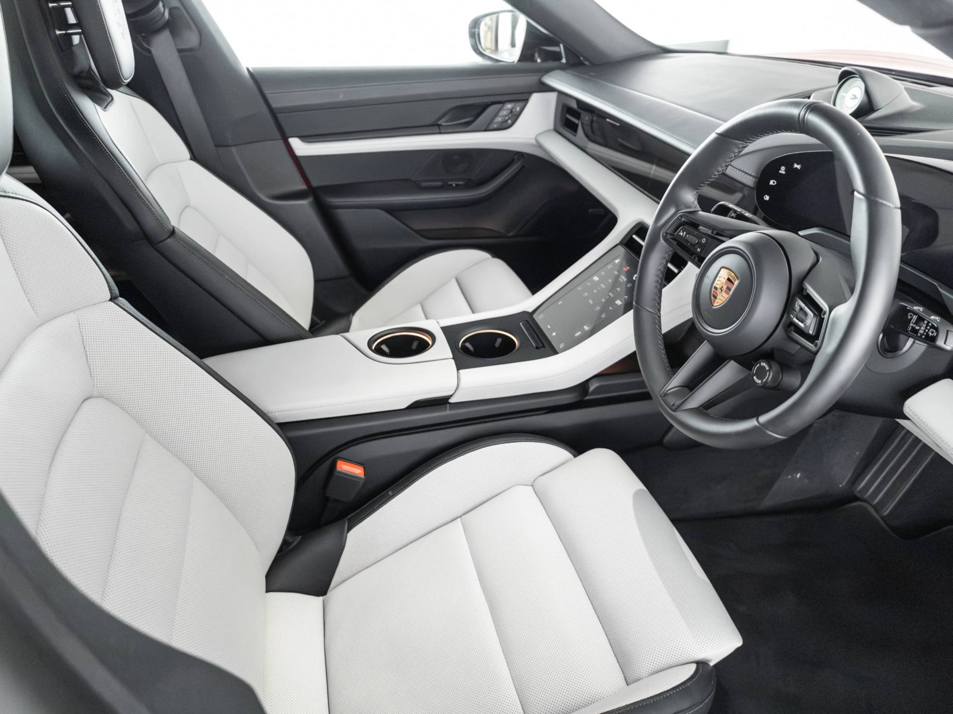 Taycan Sport Turismo, photo 44 of 44