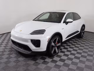 2025 Porsche Macan