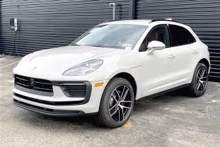 2026 Porsche Macan's photo