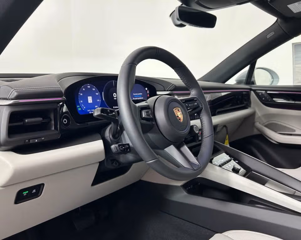 2026 Porsche Macan Base - Photo 27