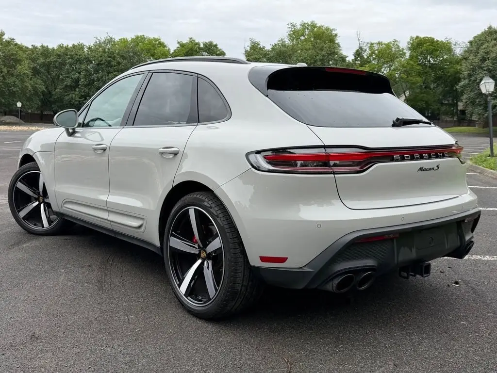 2025 Porsche Macan S - Photo 24