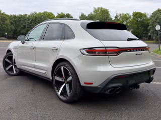 2025 Porsche Macan S - Photo 17