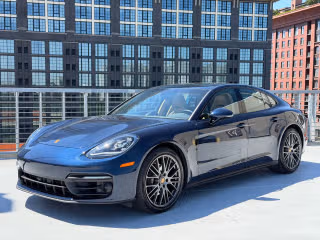 2023 Porsche Panamera 4 Platinum Edition's photo
