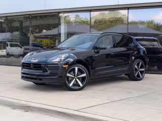 2026 Porsche Macan's photo