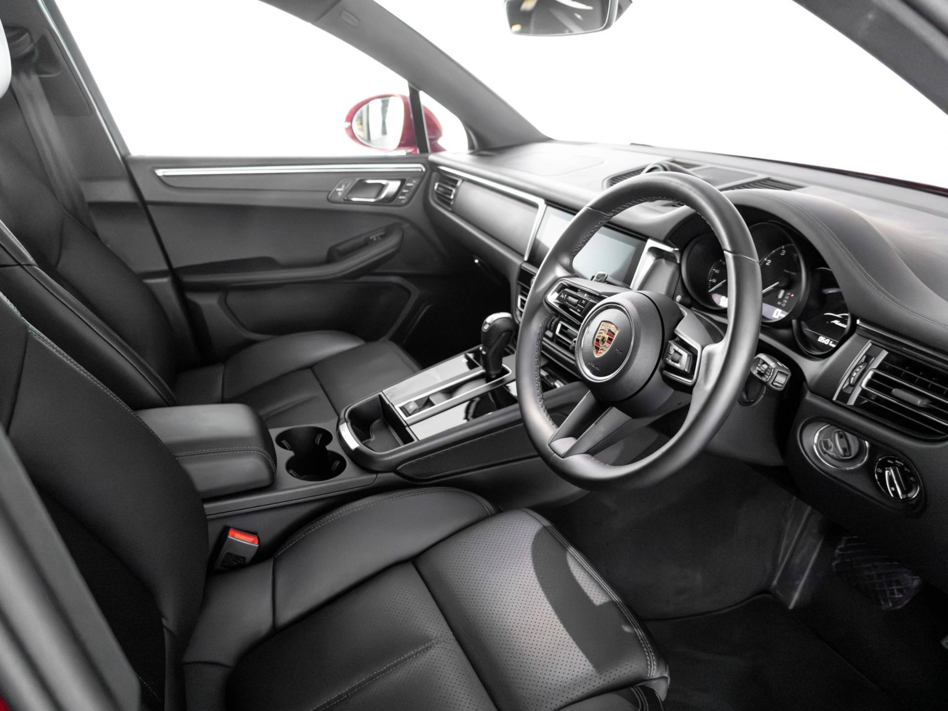Macan, photo 41 of 41