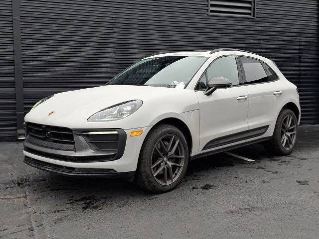 2026 Porsche Macan T