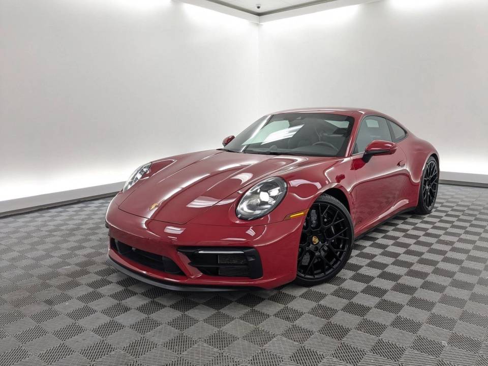 2024 Porsche 911 GTS