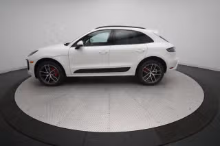 2026 Porsche Macan S - Photo 9