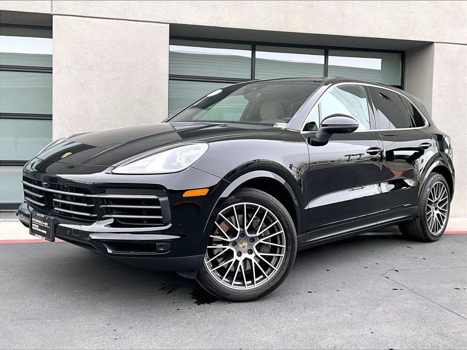 2022 Porsche Cayenne Base