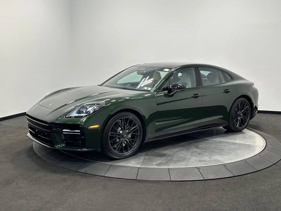 2026 Porsche Panamera