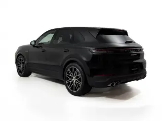 2026 Porsche Cayenne S E-Hybrid - Photo 21