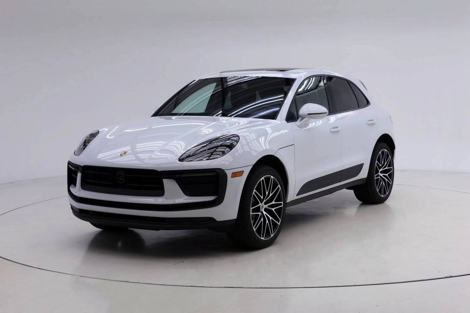 2026 Porsche Macan