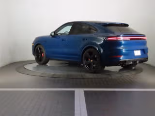 2026 Porsche Cayenne Coup S E-Hybrid - Photo 17